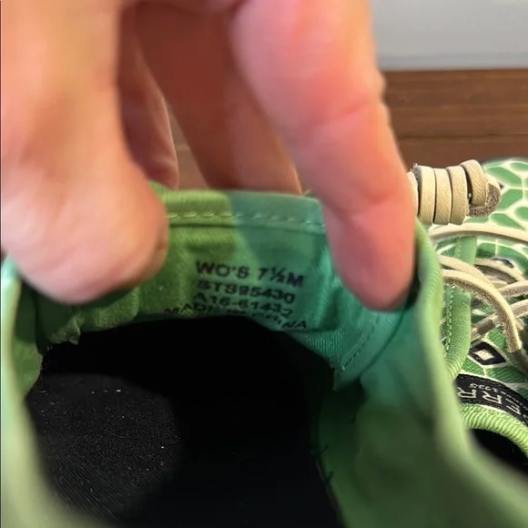 Women’s Sperry Topsider with memory foam green white and blue sneakers size 7.5m - Picture 3 of 8